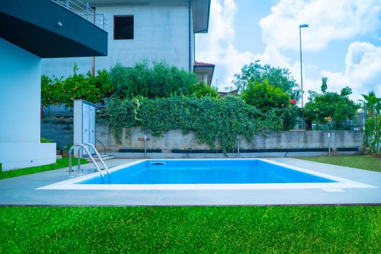 Villa Nebros Di Baia Nebrodi Residence SantʼAgata di Militello Kültér fotó